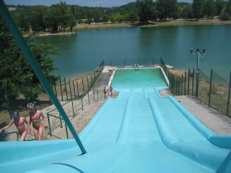 000007417271 768x576