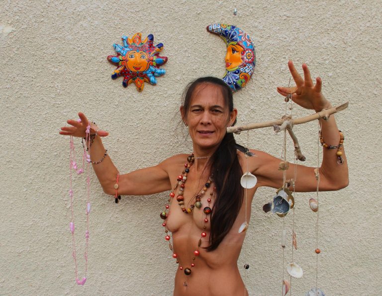 000008165231 768x596