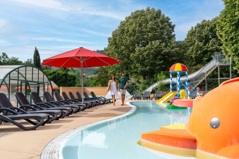 000011402291 768x512