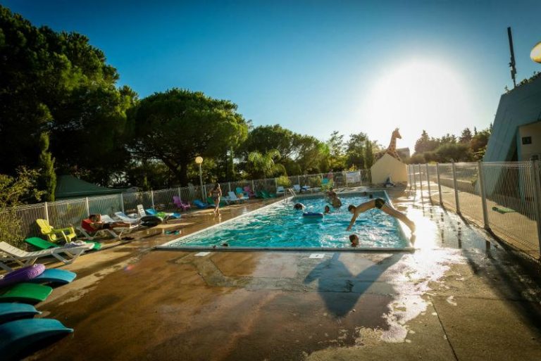 000004991851 768x513