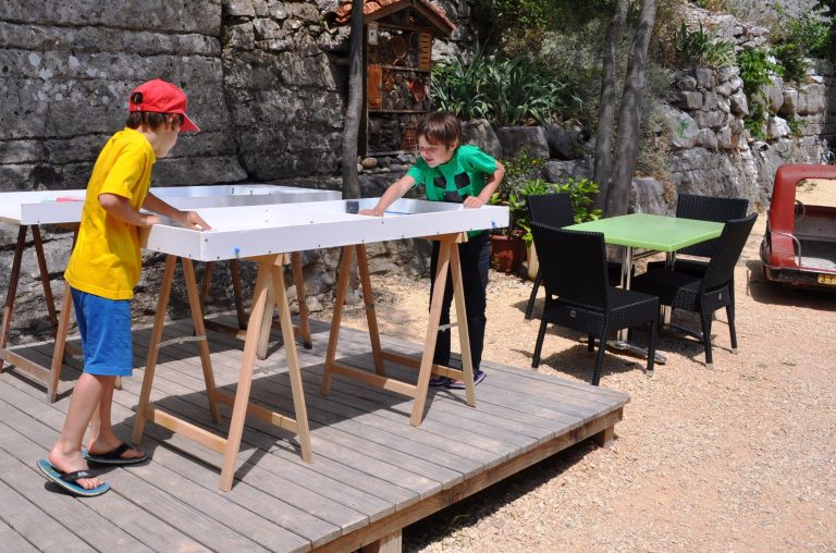 000004601521 768x508