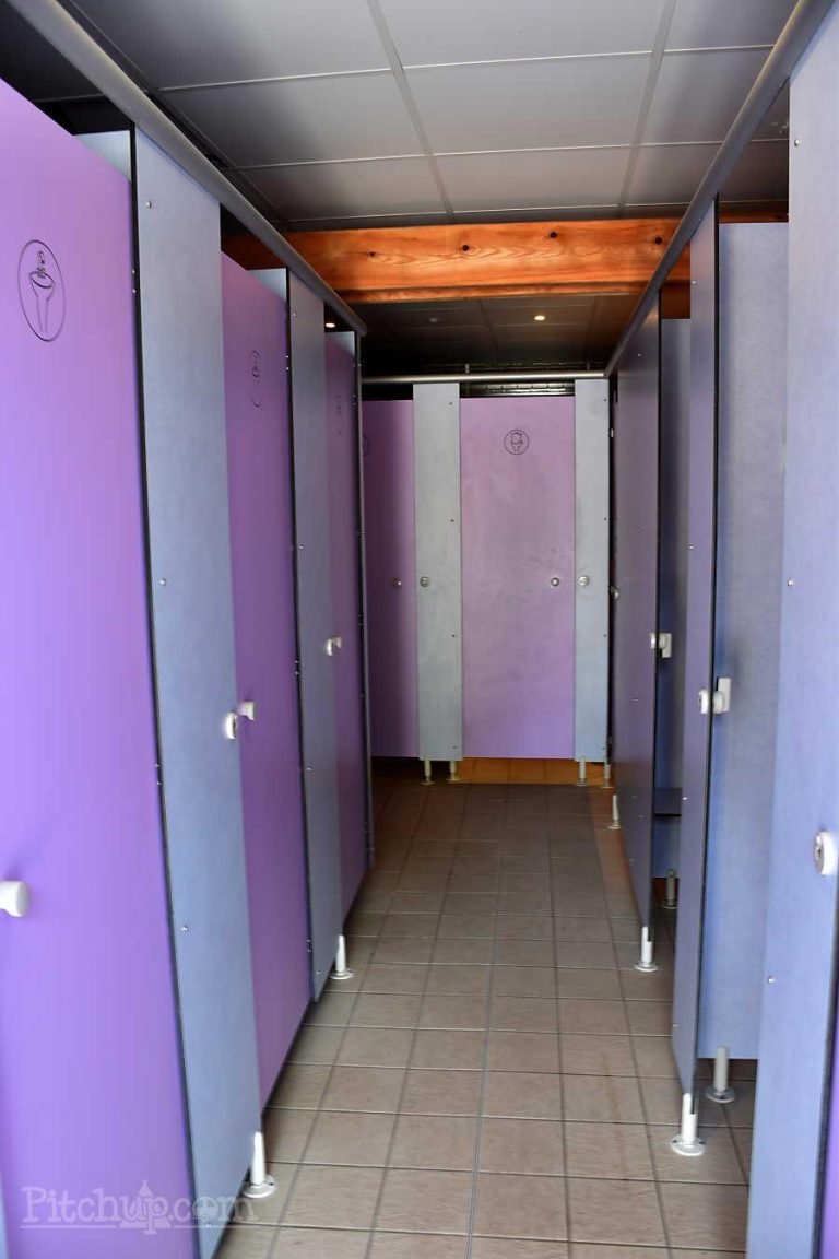 000005835751 768x1152