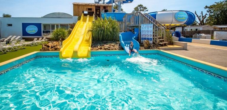 000008711481 768x372