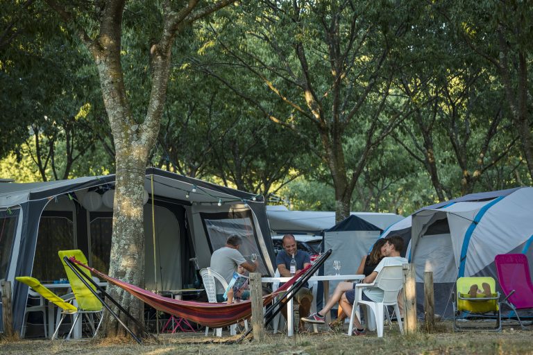 000009083211 768x512