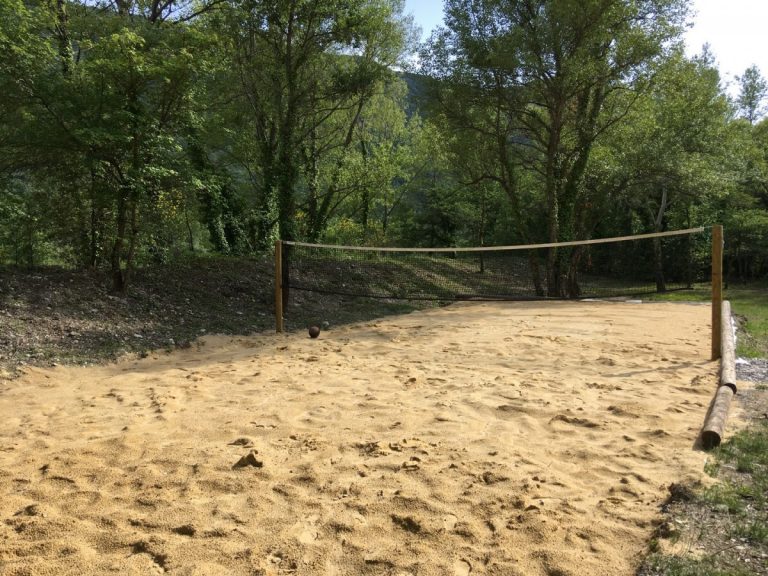 000009739221 768x576