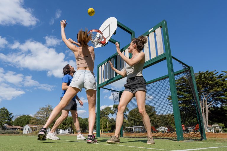 000009746761 768x512