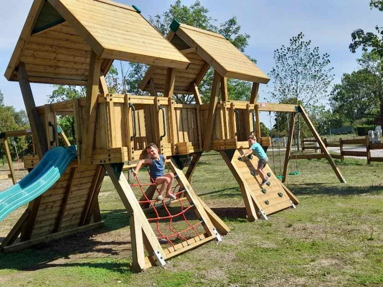 000010207341 768x576