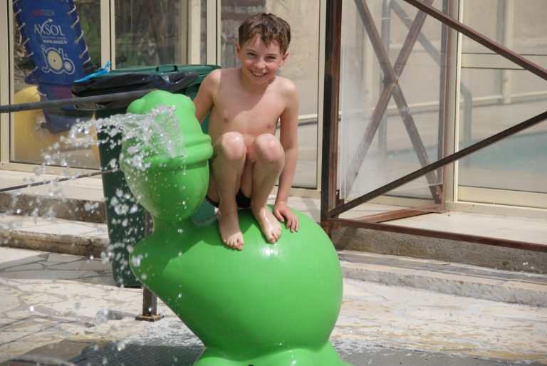 000008545061 768x514