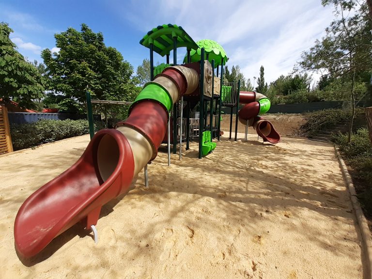 000009064151 768x576