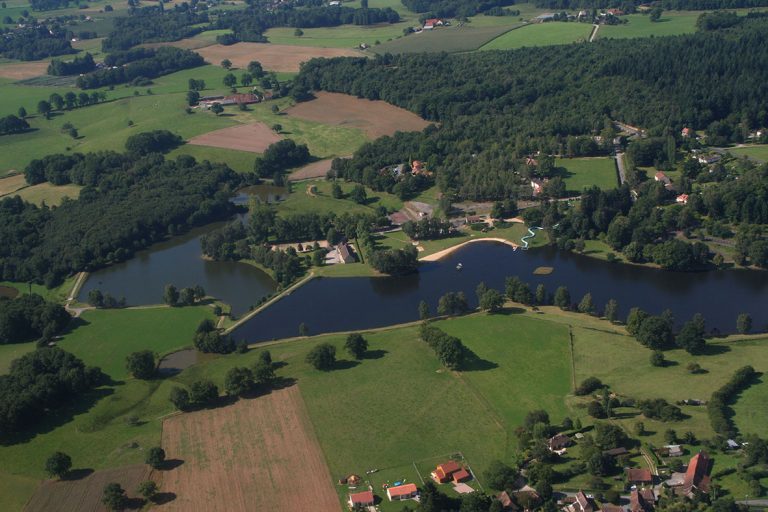 000009302711 768x512