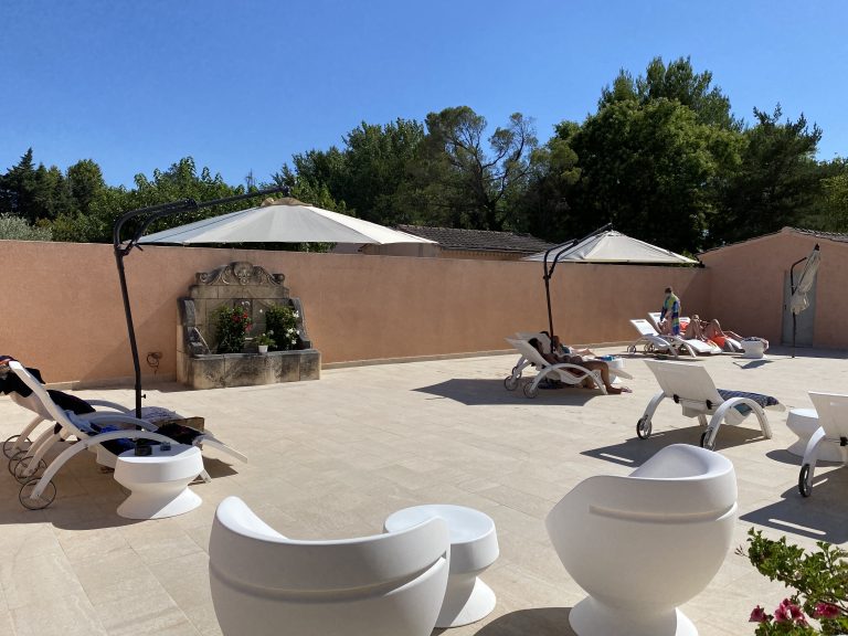 000009353511 768x576